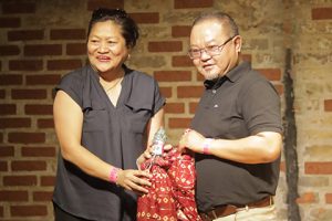 Aakhar-Aizawl-with-C.-Lalawmpuia-Vanchiau-Felicitation