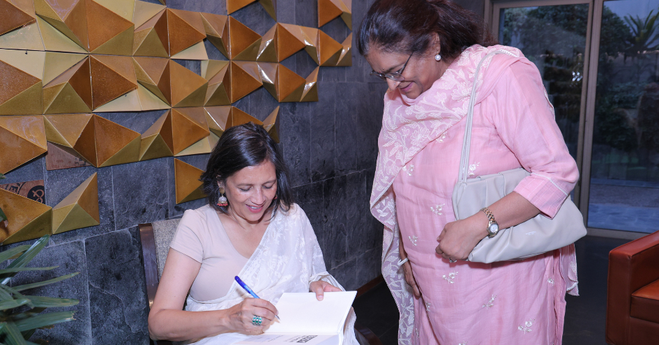 TWC-Meerut-Shinijini-Kumar-Book-Signing