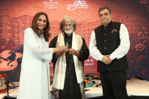 Pt-Visha-Mohan-Bhatt-Delhi-Felictaiton-300x200