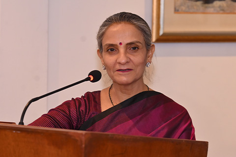 The-Write-Circle-Jaipur-with-Arti-Dwarkadas-WElcome